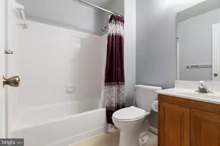 711 Acorn Ct, Warrenton, VA 20186 - Photo 15