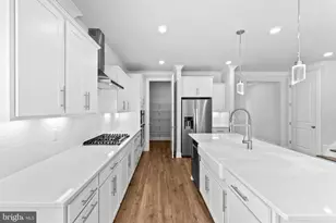 7817 Holston Ln, Broad Run, VA 20137 - Photo 7