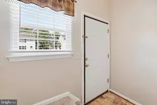 210 Fernwood Pl, Warrenton, VA 20186 - Photo 15
