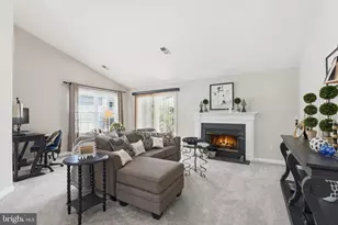 210 Fernwood Pl, Warrenton, VA 20186 - Photo 3