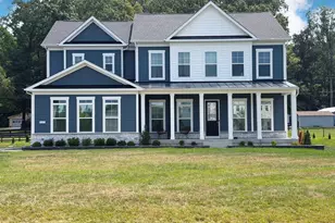 8801 Falcon Rdg Ct, Warrenton, VA 20187 - Photo 1