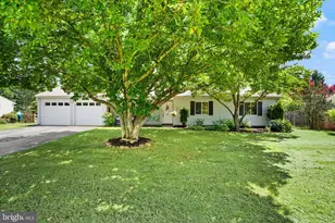 7471 Cedar Knolls Dr, Warrenton, VA 20187 - Photo 3