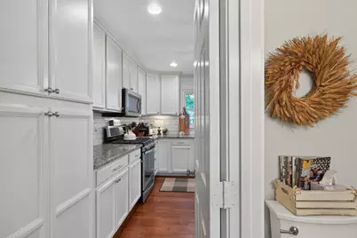 6517 Beechnut Circle, Warrenton, VA 20187 - Photo 7