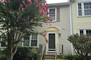 27 Pepper Tree Ct, Warrenton, VA 20186 - Photo 1