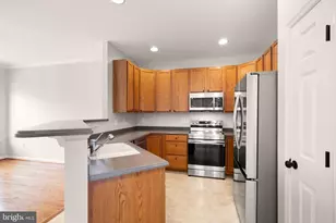 3571 Sutherland Ct, Warrenton, VA 20187 - Photo 11