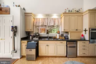 8256 Lock Ln, Warrenton, VA 20186 - Photo 45