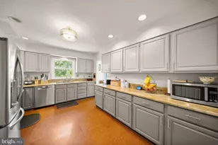 8256 Lock Ln, Warrenton, VA 20186 - Photo 19