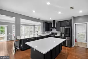 6401 Abingdon Pl, Warrenton, VA 20187 - Photo 3