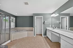 6401 Abingdon Pl, Warrenton, VA 20187 - Photo 9