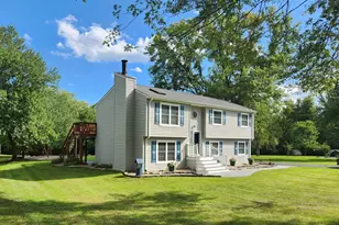 4327 S Starcrest Dr, Warrenton, VA 20187 - Photo 1