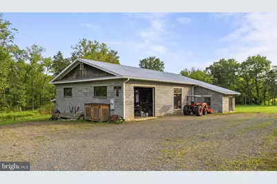 10433 Skyline Avenue, Midland, VA 22728 - Photo 9