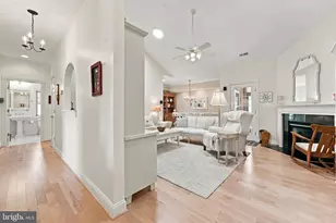 256 Carriage Chase Cir, Warrenton, VA 20186 - Photo 5