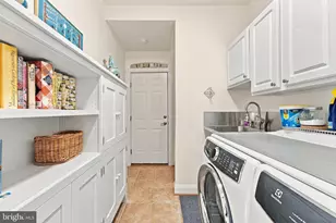 256 Carriage Chase Cir, Warrenton, VA 20186 - Photo 25