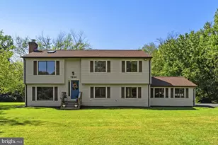 7200 N Starcrest Dr, Warrenton, VA 20187 - Photo 1