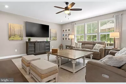 7795 Warrenton Chase Drive, Warrenton, VA 20187 - Photo 23