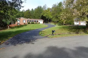 6474 Glouchester Street NW, Warrenton, VA 20187 - Photo 17