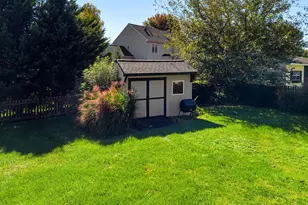215 Fox Chase St, Warrenton, VA 20186 - Photo 101