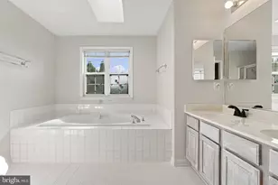 215 Fox Chase St, Warrenton, VA 20186 - Photo 65