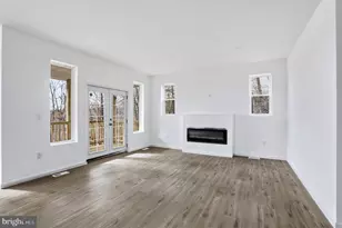 607 South Lakeview, Cross Junction, VA 22625 - Photo 5