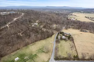 111 Babbs Mountain Rd, Winchester, VA 22603 - Photo 13