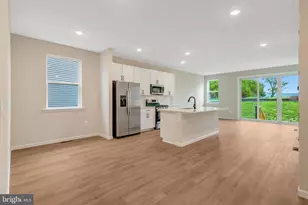 104 Midsummer Ln, Middletown, VA 22645 - Photo 5