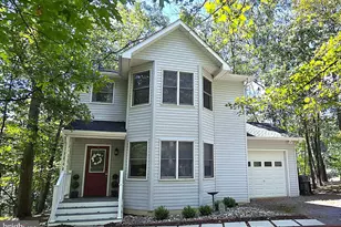 100 Greenbriar Cir, Cross Junction, VA 22625 - Photo 1