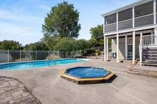 252 Punkin Ridge Dr, Clear Brook, VA 22624 - Photo 11