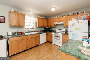 228 Sleepy Woods Rd, Cross Junction, VA 22625 - Photo 9