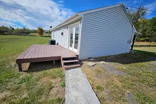 420 Twine Ln, Gore, VA 22637 - Photo 7