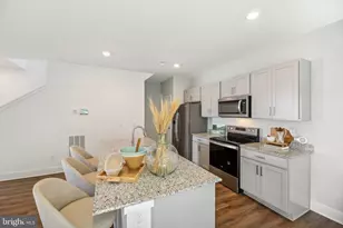 128 Mascouten St, Winchester, VA 22602 - Photo 9