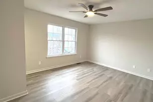 305 Sutton Ct, Winchester, VA 22601 - Photo 9