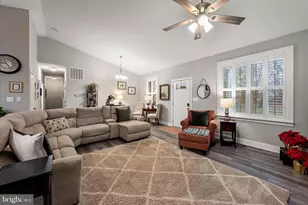 103 Quail Ct, Cross Junction, VA 22625 - Photo 13