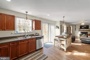 1105 Henry Dr, Winchester, VA 22602 - Photo 15