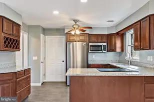 122 Stuart Dr, Winchester, VA 22602 - Photo 9