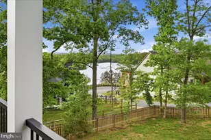 516 Sleigh Dr, Cross Junction, VA 22625 - Photo 3