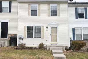 211 Eastside Ln, Winchester, VA 22602 - Photo 1