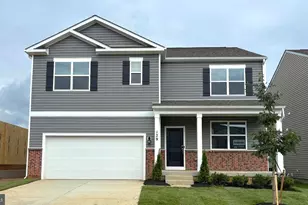 137 Woodford Dr, Stephens City, VA 22655 - Photo 1