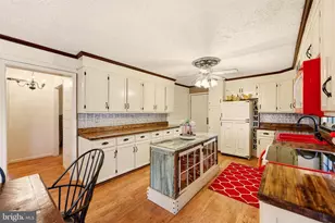 236 Kump Dr, Gore, VA 22637 - Photo 11