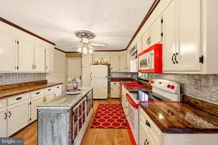 236 Kump Dr, Gore, VA 22637 - Photo 13