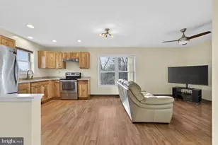 317 Crow Dr, Winchester, VA 22602 - Photo 7