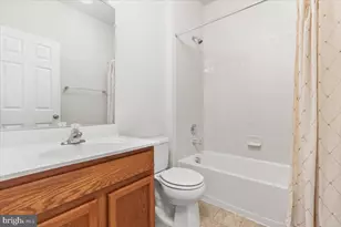 556 Garden Gate Dr, Stephens City, VA 22655 - Photo 5