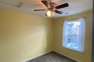 105 Chamomile Ct, Lake Frederick, VA 22630 - Photo 5