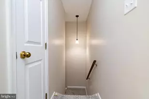 218 Tudor Dr, Winchester, VA 22603 - Photo 15