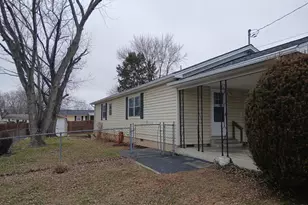 2155 Massanutten Dr, Middletown, VA 22645 - Photo 3