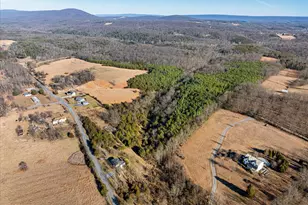 1990 Collinsville Rd, Cross Junction, VA 22625 - Photo 33