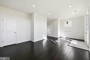 156 Solara Dr, Winchester, VA 22602 - Photo 11