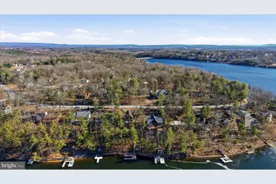 241 Sunset Circle, Cross Junction, VA 22625 - Photo 7