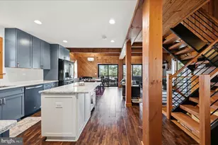 241 Sunset Cir, Cross Junction, VA 22625 - Photo 29