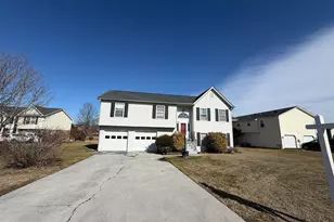 104 New Kent Ct, Stephens City, VA 22655 - Photo 1