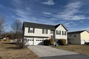 104 New Kent Ct, Stephens City, VA 22655 - Photo 1
